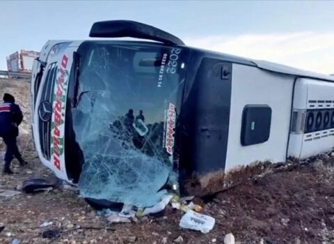 Azərbaycanda dəhşətli avtobus qəzası: Ölən və yaralananlar var