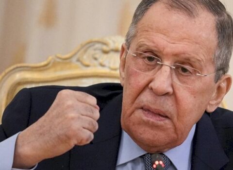“Görün, fransız həmkarlarımız necə yalan danışır” – Lavrov
