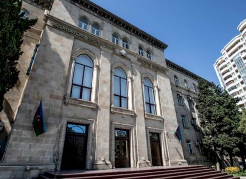 Azərbaycanda yüksək vəzifəli şəxs işdən çıxarıldı