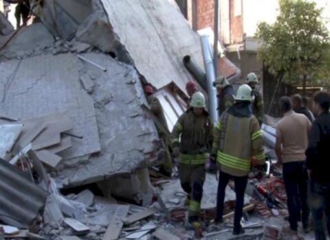 İstanbulda çökən binanın sahibi saxlanıldı