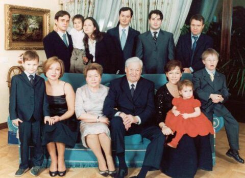 SSRİ dağılandan sonra Rusiyanı talayan klanlar – SİYAHI