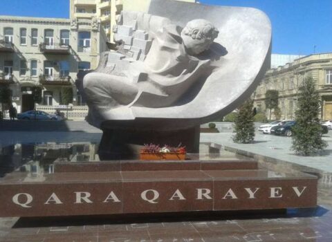 Qara Qarayevin abidəsi restavrasiya edilir