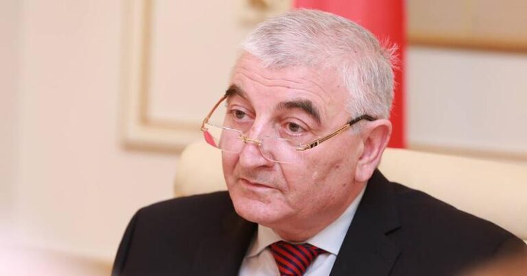 261 nəfərin deputatlığa namizədliyinin irəli sürülməsi təsdiqlənib 261 nəfərin deputatlığa namizədliyinin irəli sürülməsi təsdiqlənib