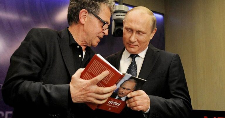 Putinin bioqrafı Jurnalistlər İttifaqından qovuldu Putinin bioqrafı Jurnalistlər İttifaqından qovuldu