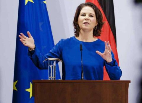 Almaniyanın xarici işlər naziri belaruslu həmkarına xəbərdarlıq etdi