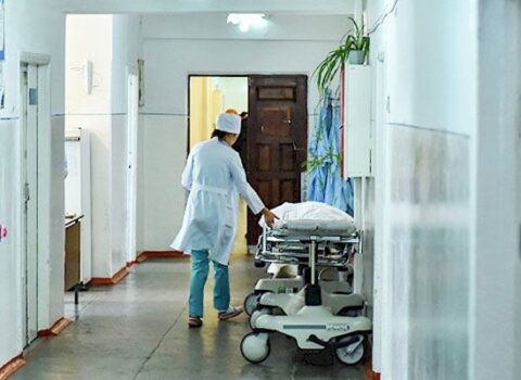 Sumqayıtda kütləvi zəhərlənmə – 53 zavod işçisi xəstəxanalıq oldu