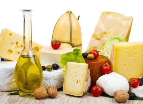 Pendirlə birgə bu 4 qidanı yemək orqanizmi məhv edir