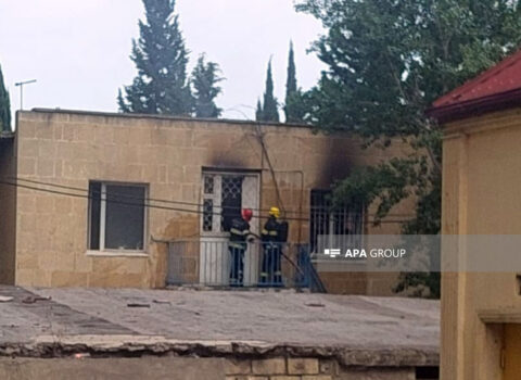 Bakıda xəstə baş həkimin otağını yandırdı – FHN əməkdaşları ərazidə…