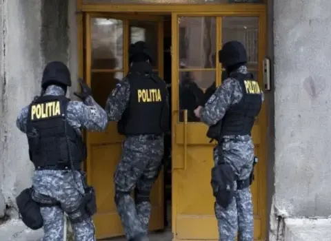 Moldova parlamentində axtarış aparıldı