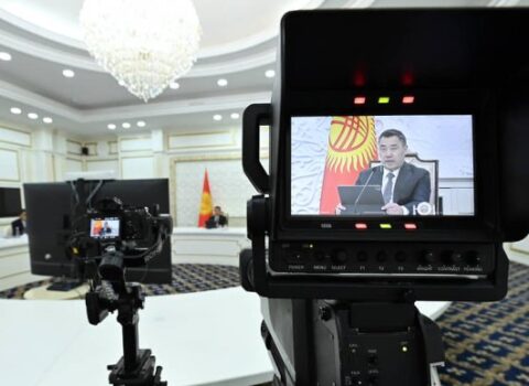 Qırğızıstanda veb-kameralar qadağan edildi