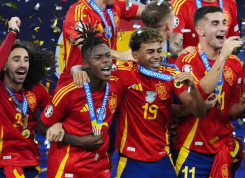 UEFA AÇ-2024-ün rəmzi komandasını açıqladı