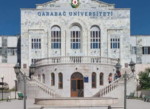 Prezident Xankəndidə Qarabağ Universitetində görülən işlərlə tanış oldu