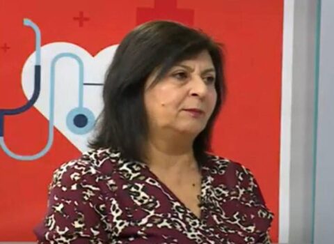 Azərbaycanda tanınmış həkimi maşın vurdu 