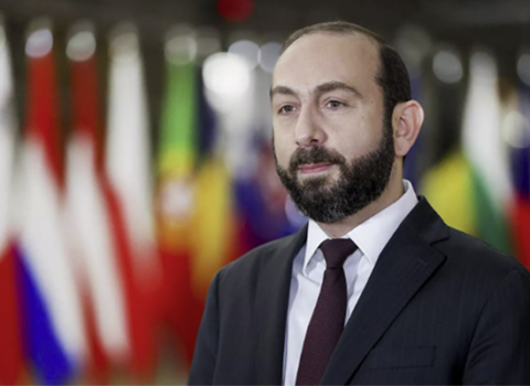 Mirzoyan fikrini dəyişdi – Bakıya gəlir