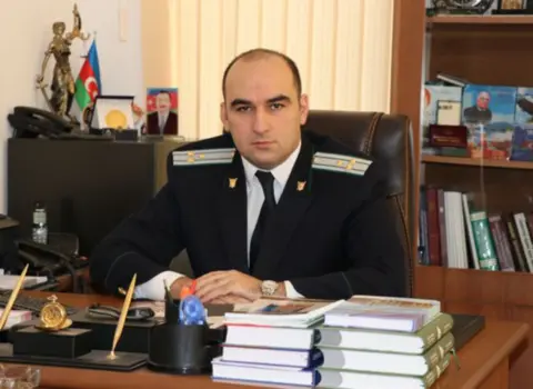 Zakir Həsənov Firad Əliyevi təltif etdi