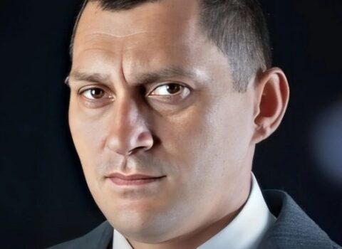 Sərxoş halda adam bıçaqlayan deputatlığa namizədin fotosu yayıldı