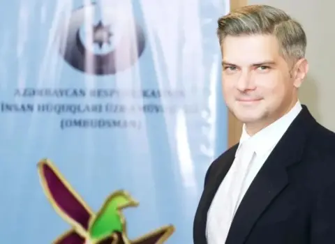 Emil Şahzadə vəzifəsindən getdi