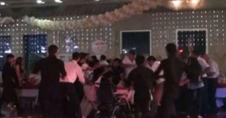 Məşhur restoranda bıçaqlanma Məşhur restoranda bıçaqlanma