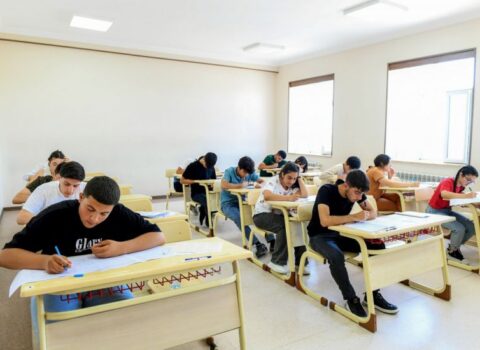 Bu gün ali məktəblərə I və IV ixtisas qrupları üzrə qəbul imtahanı keçirilir