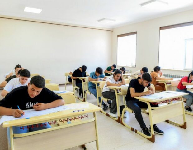 Bu gün 62 mindən çox şagird imtahan verəcək