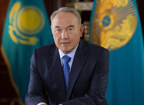 Nazarbayev akademik statusunu itirdi