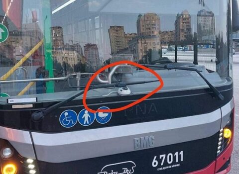 Avtobuslardakı gizli cihazlar zolağa girən maşınların fotosunu DYP-yə ötürür? – RƏSMİ CAVAB