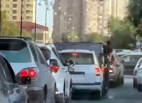 Bakıda əyləncə məqsədilə tapança nümayiş etdirən şəxs müəyyən edilib, silah oyuncaq imiş – YENİLƏNDİ