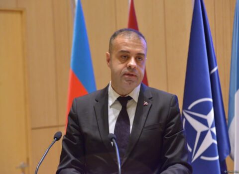 Azərbaycanın NATO-dakı səfiri və xanımı qarət edildi