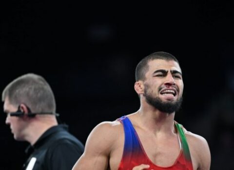 Azərbaycan güləş yarışlarında ilk medalını QAZANDI