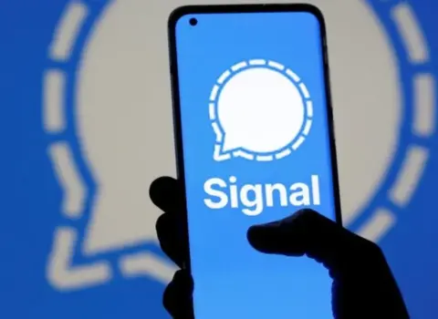 “Signal” messenceri BLOKLANDI