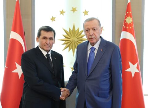 Ərdoğan Rəşid Meredovu qəbul etdi