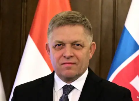 Slovakiya Baş naziri Cənubi Koreyaya səfər edəcək