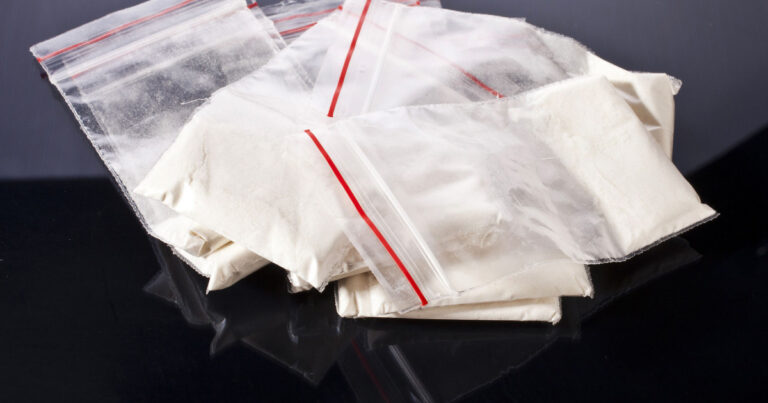 Bakıda su sayğacında 2 kq heroin tapıldı Bakıda su sayğacında 2 kq heroin tapıldı
