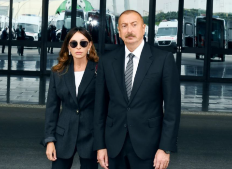 Prezident və birinci xanım “Sea Breeze” istirahət mərkəzində LANDAU Məktəbinin və “The Grand” apart hotelinin açılışında iştirak etdilər – YENİLƏNDİ