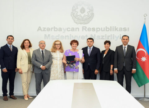 Tamara Sinyavskayaya Prezidentin fəxri diplomu təqdim edildi