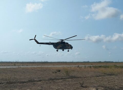 HHQ-nin helikopter bölmələri ilə təlim-məşq uçuşları keçirildi