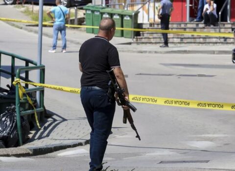 Bosniya və Herseqovinada məktəbdə atışma oldu, üç nəfər öldürüldü