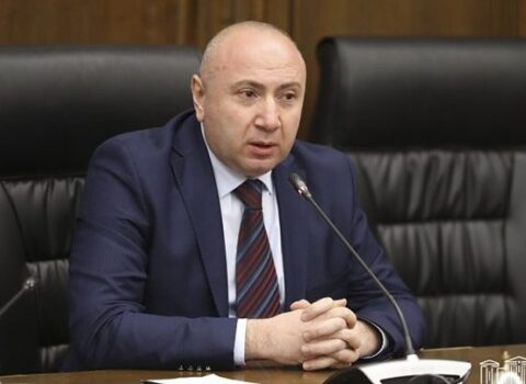 Tevanyan: “Paşinyan Zəngəzur dəhlizini müharibə yolu ilə təhvil verəcək”