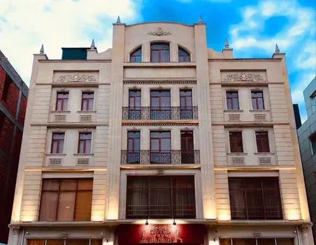 Bakıda məşhur hoteldə YANĞIN