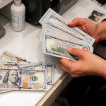 Dollar bir gecədə BAHALAŞDI