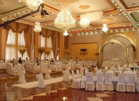 Kütləvi zəhərlənmələrin baş verdiyi restoranların adları AÇIQLANDI