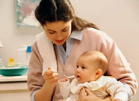 Uşaqlarımızı kimlərə əmanət edirik? – Savadsız dayəni ona görə seçirik ki…