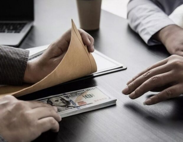Mehrinin rüşvətxor merinə qarşı yeni ittiham