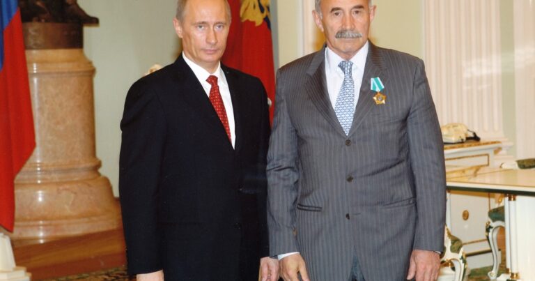 Putinin keçmiş müşaviri öldü Putinin keçmiş müşaviri öldü