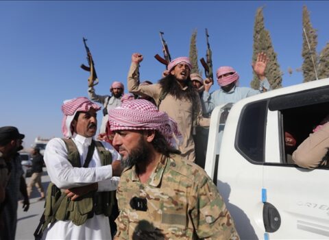 Suriyada PKK/YPG terror təşkilatı ilə ərəb qəbilələri arasında hərbi toqquşma başladı