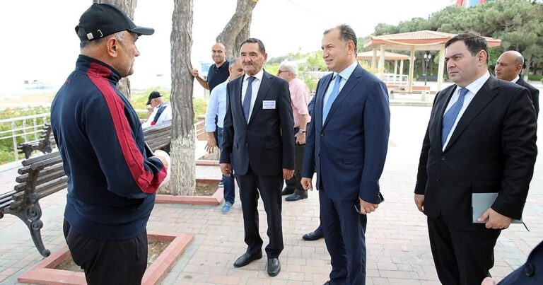 AHİK sədri Sahib Məmmədov sanatoriyalara baxış keçirdi, müalicə olunanların rəy və təkliflərini dinlədi AHİK sədri Sahib Məmmədov sanatoriyalara baxış keçirdi, müalicə olunanların rəy və təkliflərini dinlədi