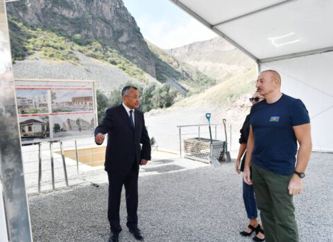 Prezident Toğanalı-Kəlbəcər-İstisu avtomobil yolunda görülən işlərlə tanış oldu