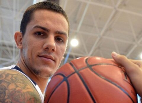 Məşhur basketbolçu vəfat ETDİ