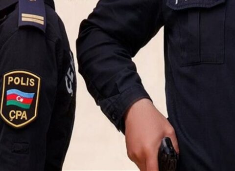 Polis Bakıda evə basqın edən silahlı şəxsi zərərsizləşdirdi