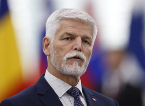 “Rusiya Ukraynanın bir hissəsinə nəzarət edəcək” – Prezident